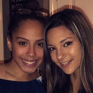 Meet your Posher, Carly